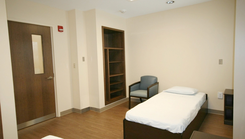 McLean-PatientRm-Linea5.jpg