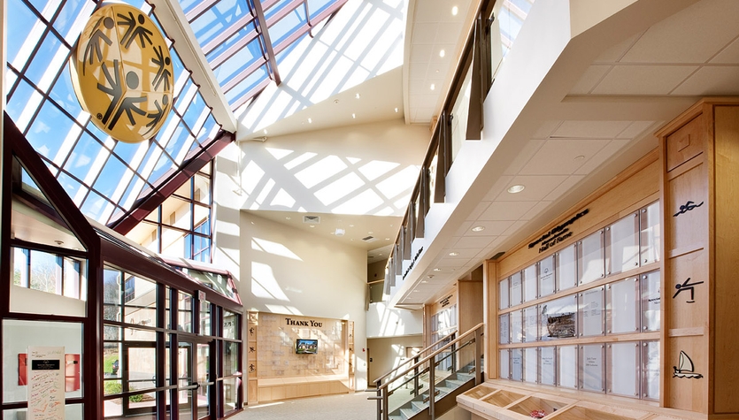 3Lobby_long-view.jpg