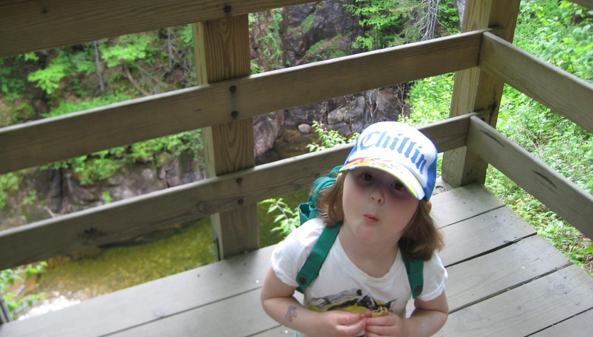 IslaHiking.jpg