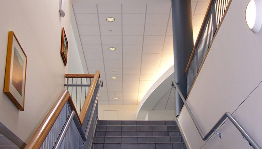Falmouth02050_pp_int_stairs_up_view_150.jpg